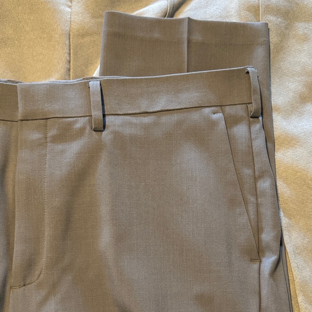 Haggar Premium Comfort Gray Pants